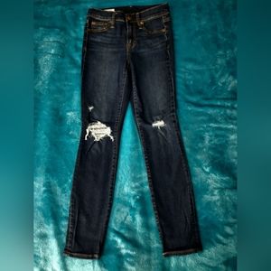 Woman's Distressed GAP True Skinny Jeans Size 24 / 00